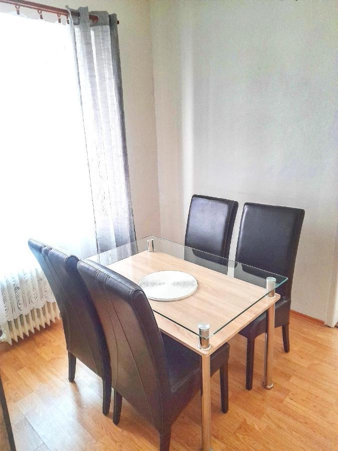 Apartman Isabel 德辛 外观 照片